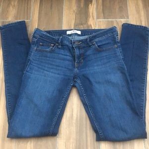 Hollister Dark Wash Skinny Jeans